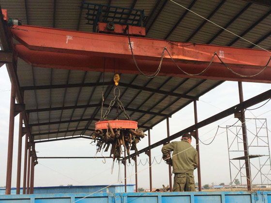 吊運廢鋼用起重電磁吸盤